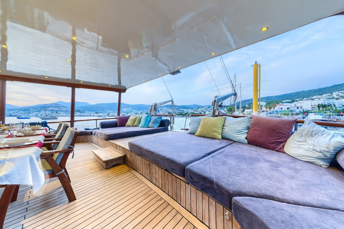 rent luxury yacht Turkey