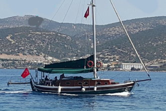 Wooden boat for sale