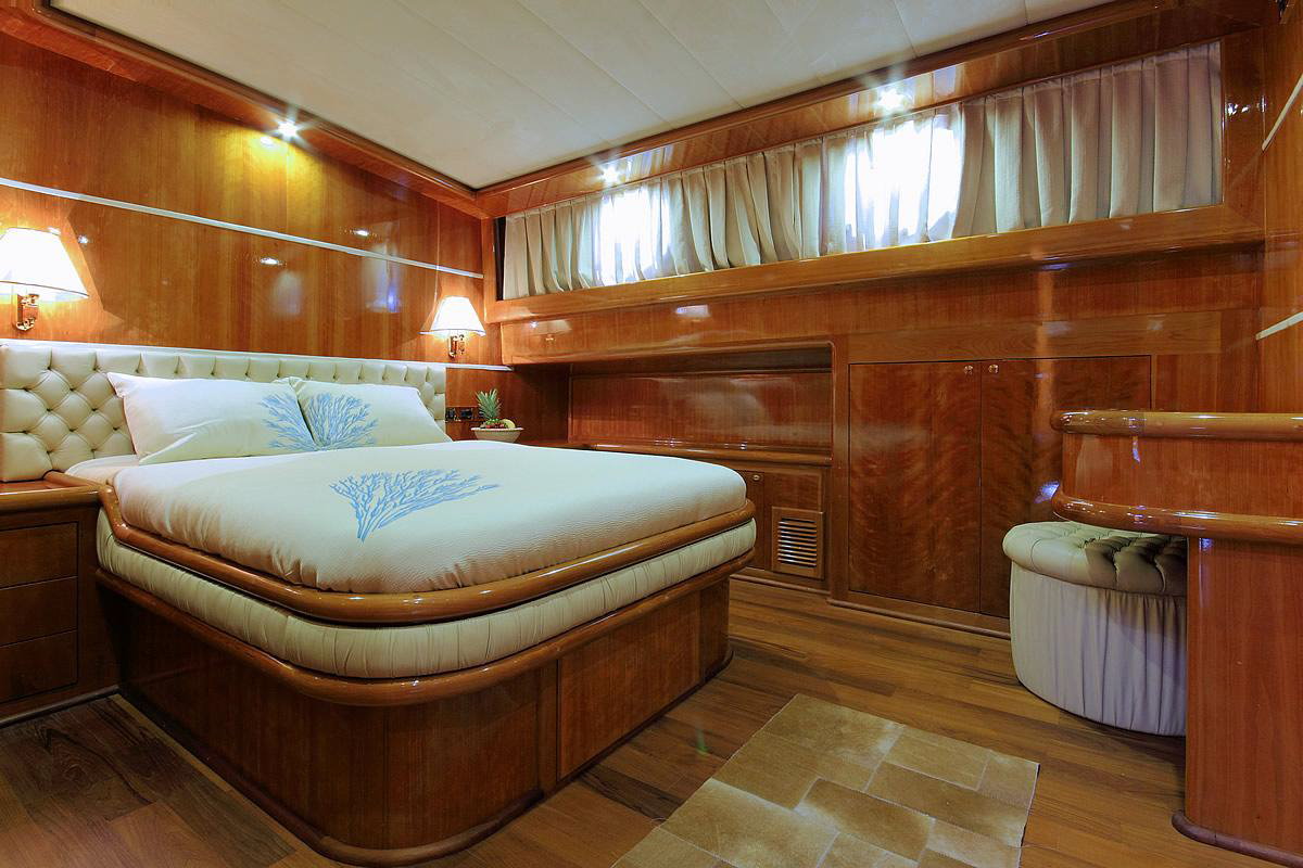 luxury turkish yacht for rent