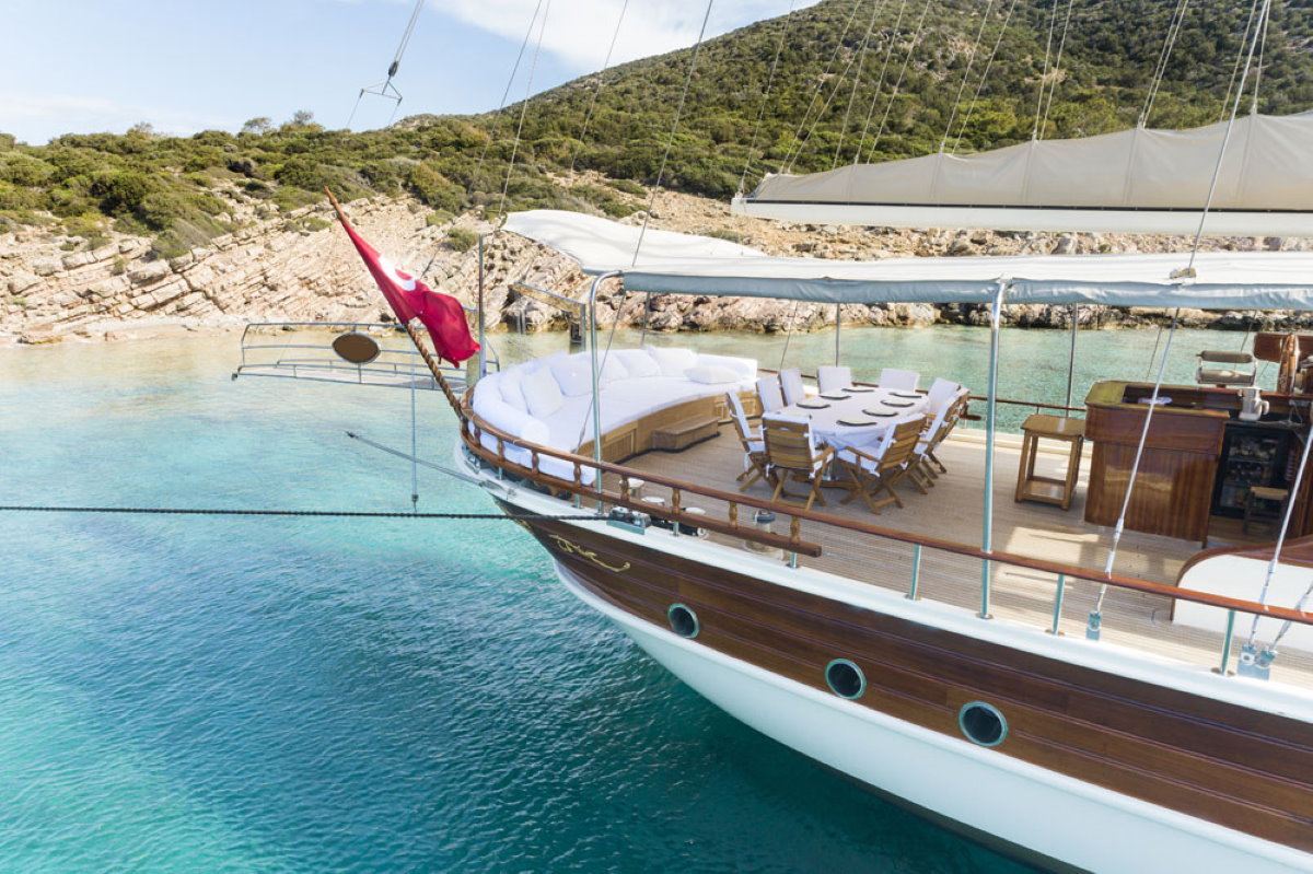 Luxury Gulet Estrella de Mar for Rent Bodrum Turkey