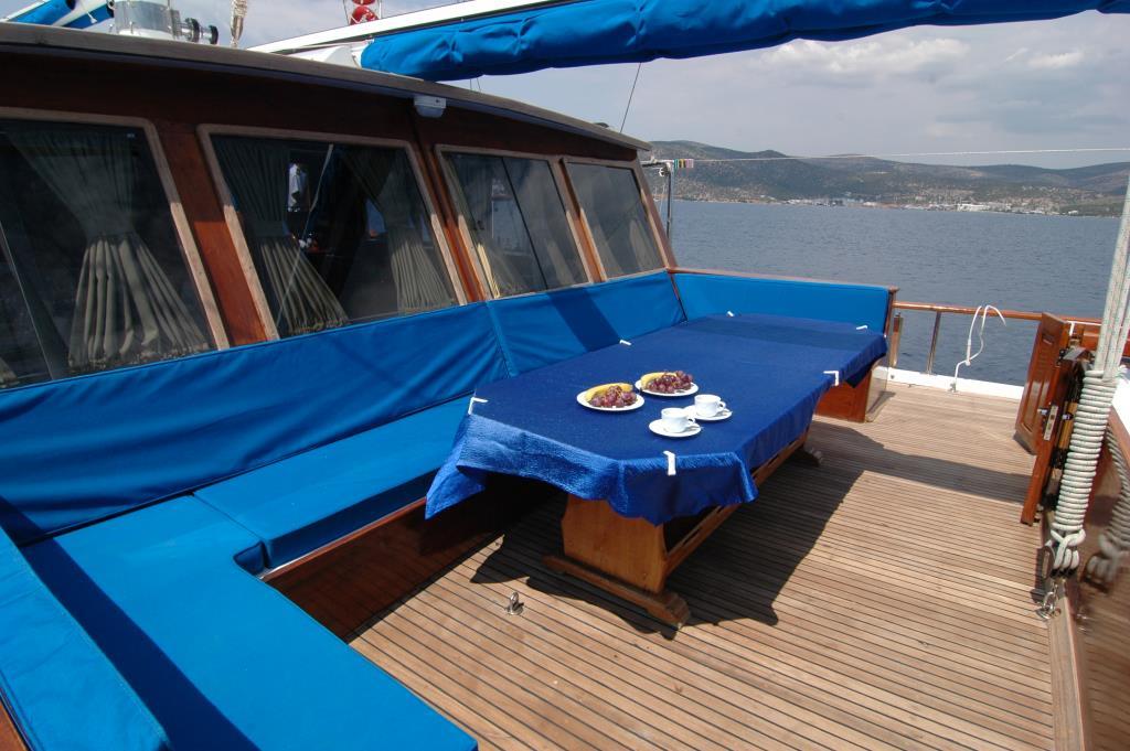 blue cruise Greece