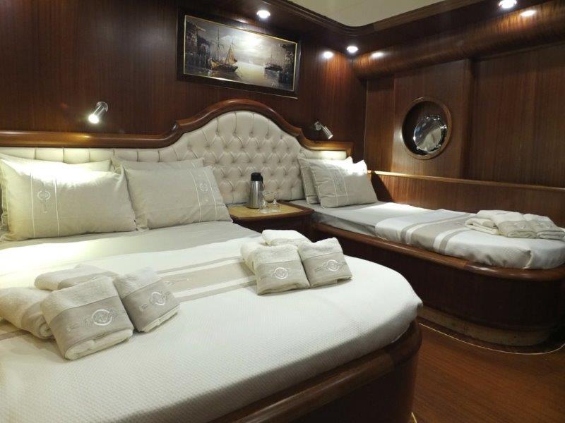 luxury gulet for rent Santorini