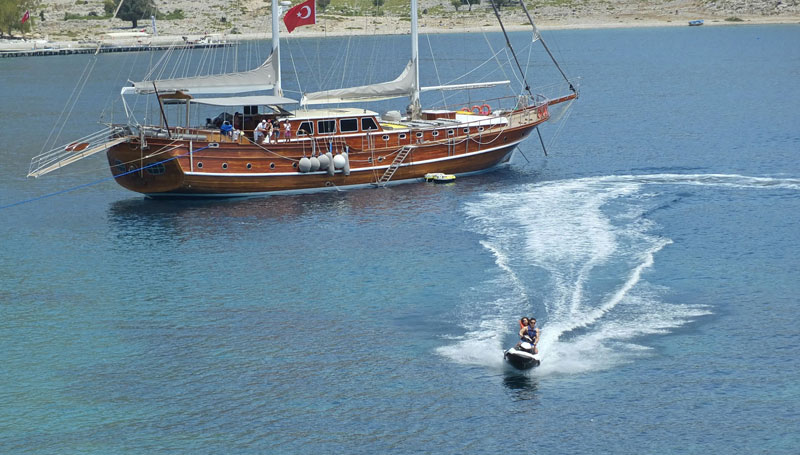 luxury gulet charter Greek islands