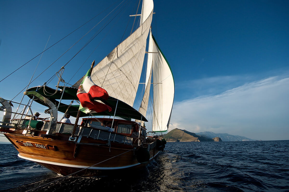 Crewed Gulet Charter Italy