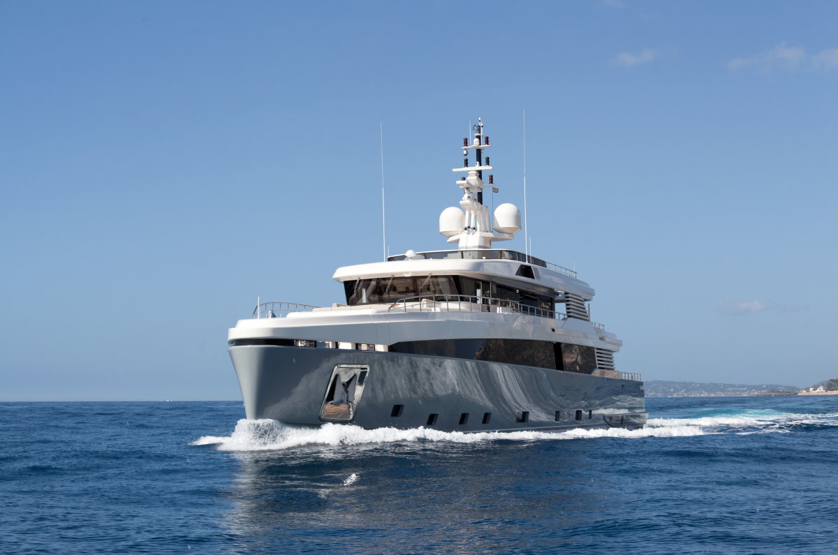 Mega Yacht Charter Italy