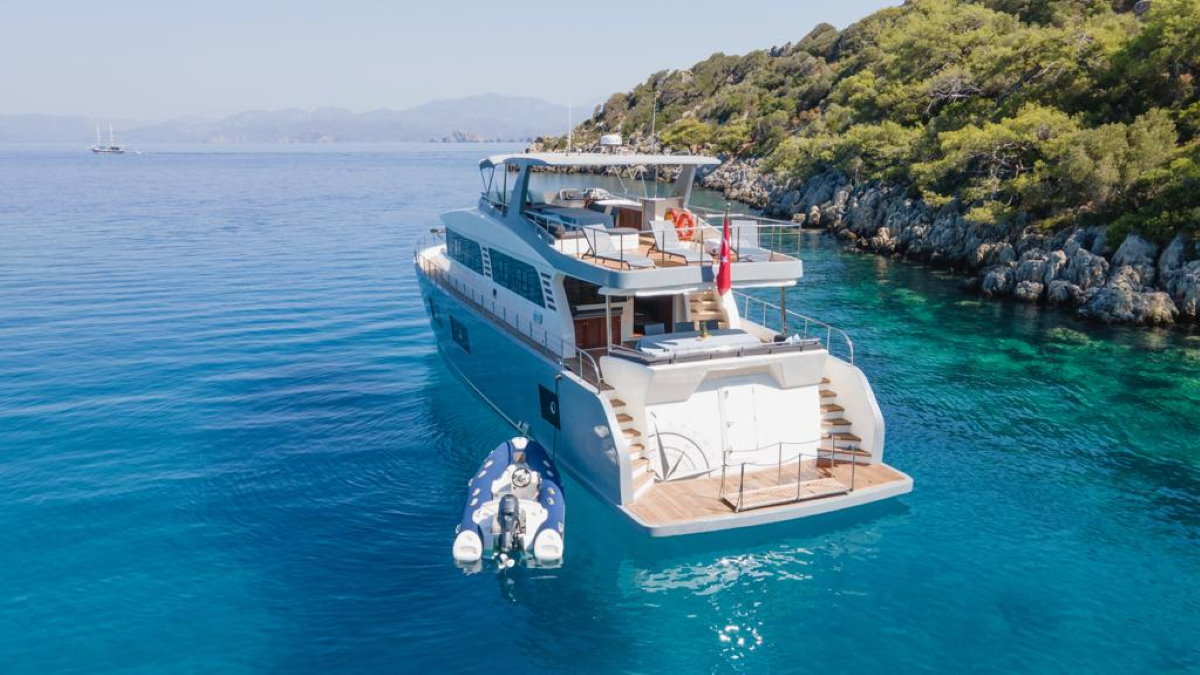 Motor Yacht Cruise Turkey