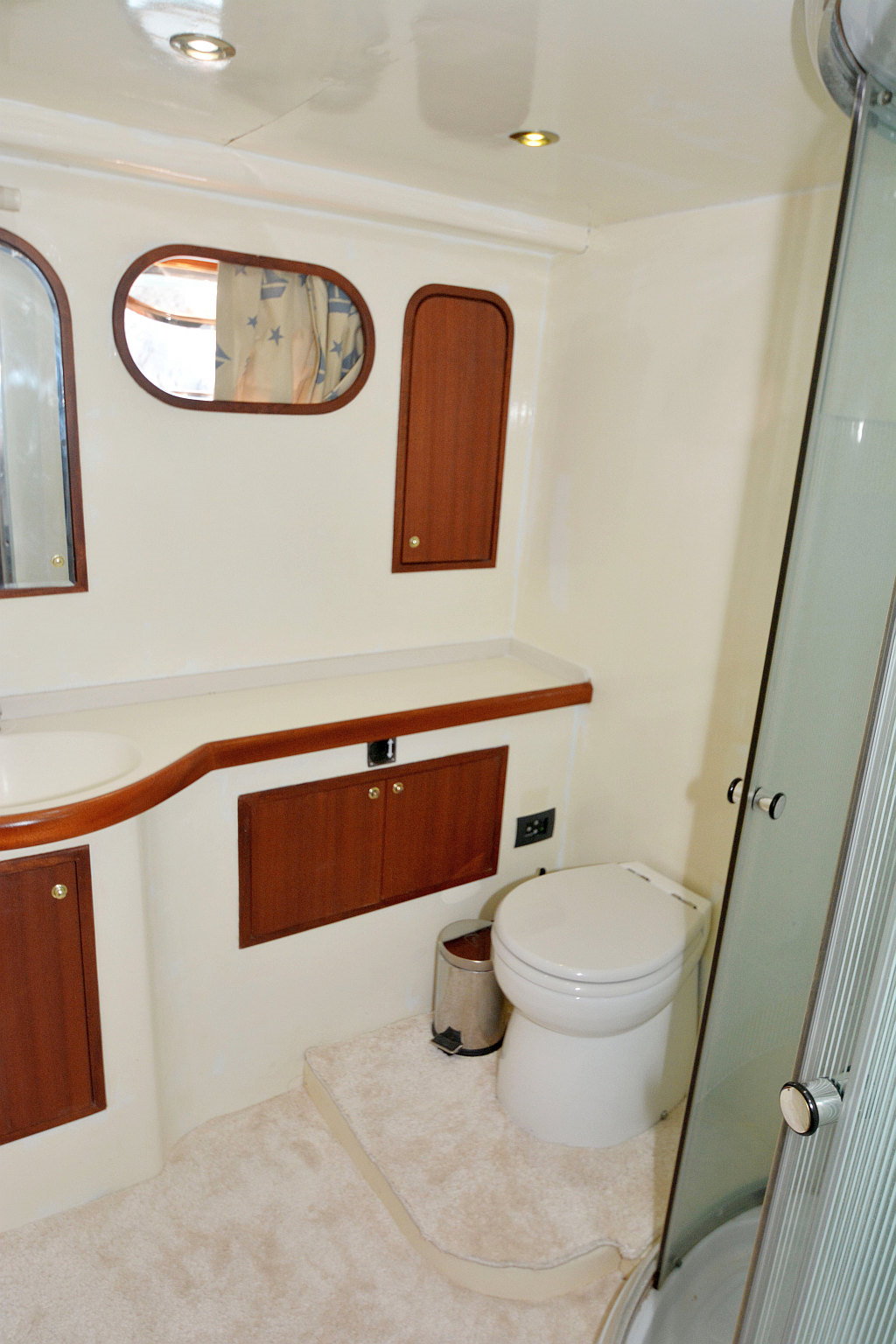 4 Cabin Motor Yacht for rent Antalya