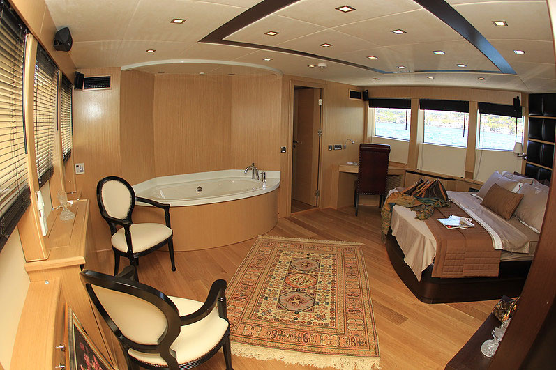 5 cabin luxury motor yacht for sale Turkey