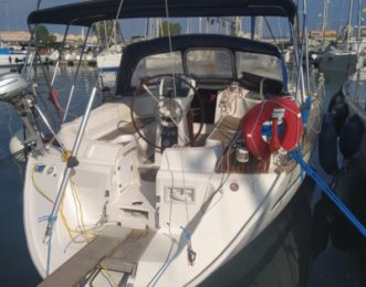 Bavaria 42 for sale